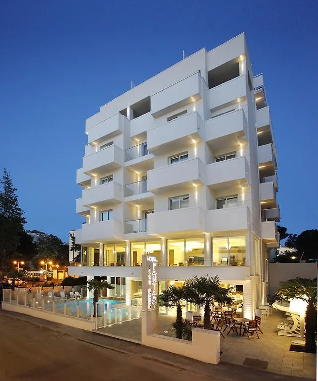 Hotel Fantasy リッチョーネ イタリア